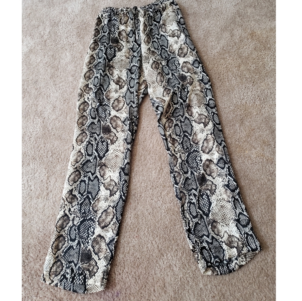 Snake skin print pants